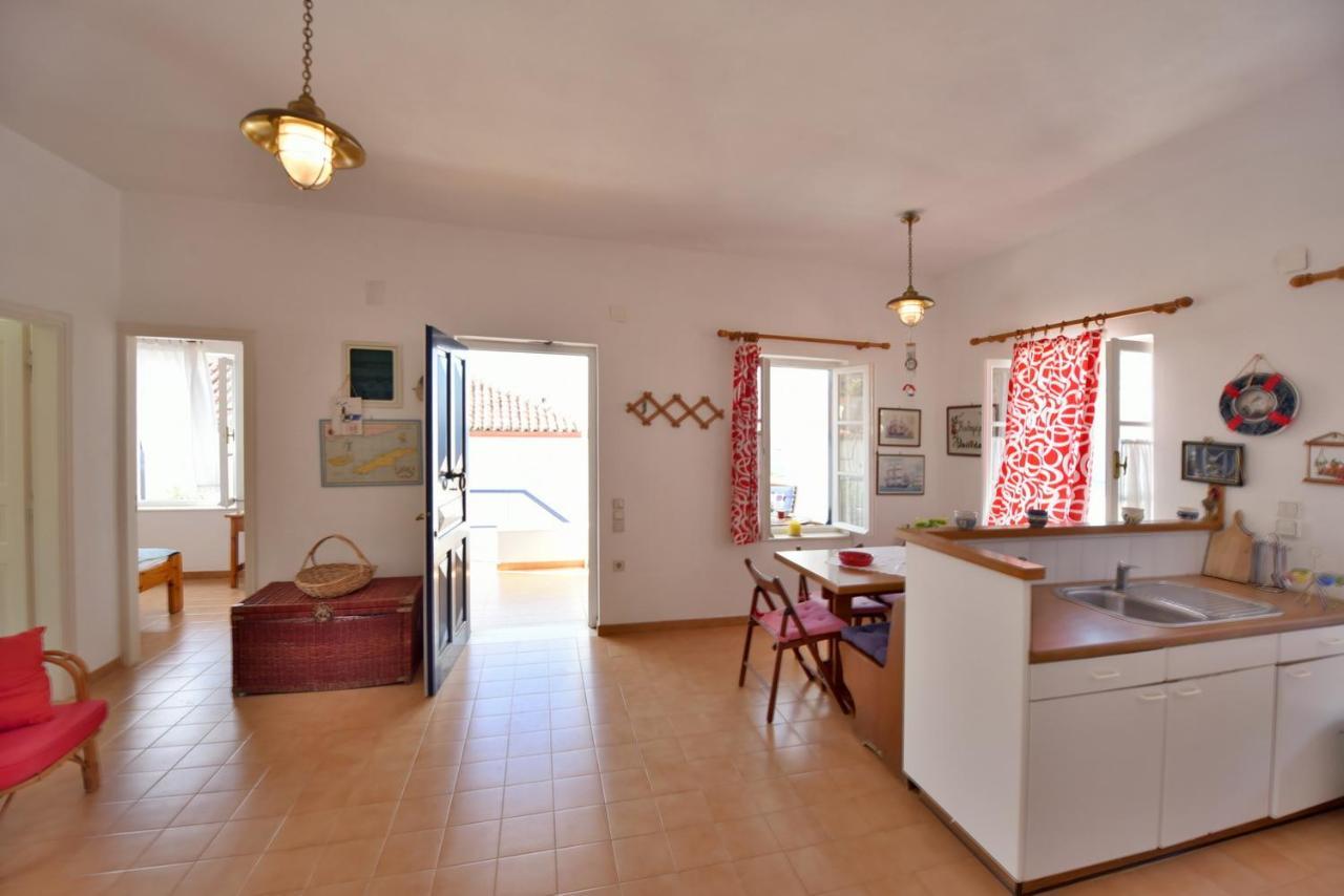 Options House Villa Hydra  Eksteriør billede