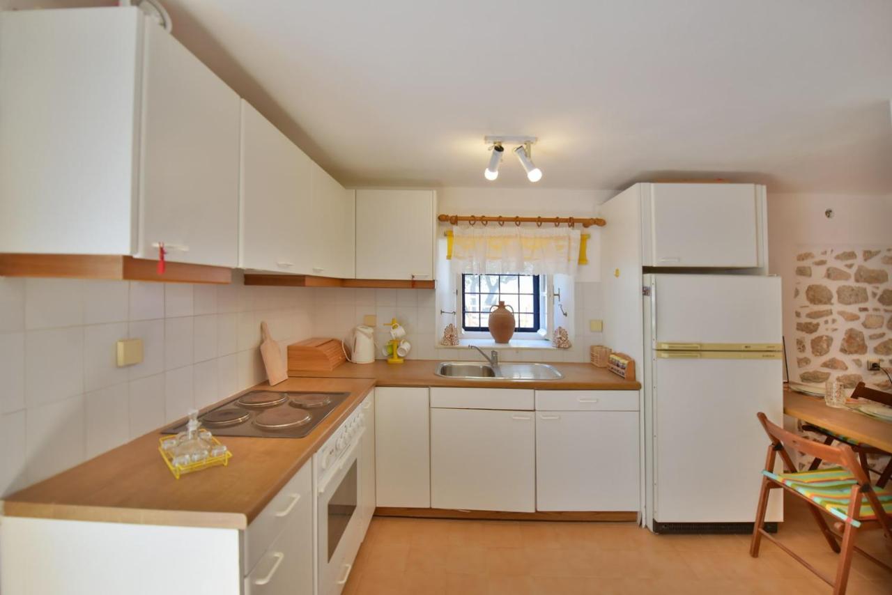 Options House Villa Hydra  Eksteriør billede