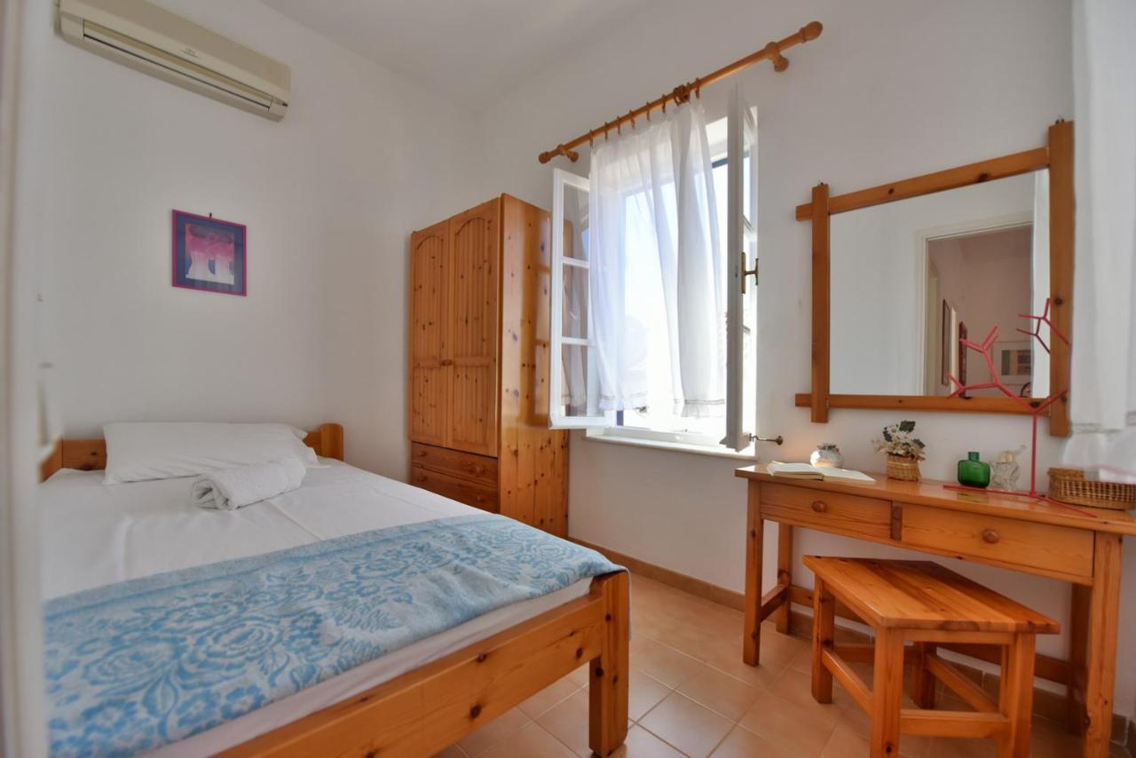 Options House Villa Hydra  Eksteriør billede
