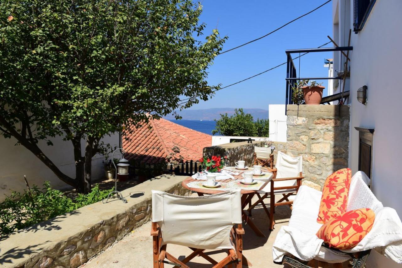 Options House Villa Hydra  Eksteriør billede