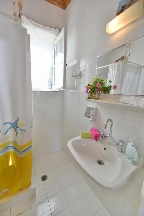Options House Villa Hydra  Eksteriør billede